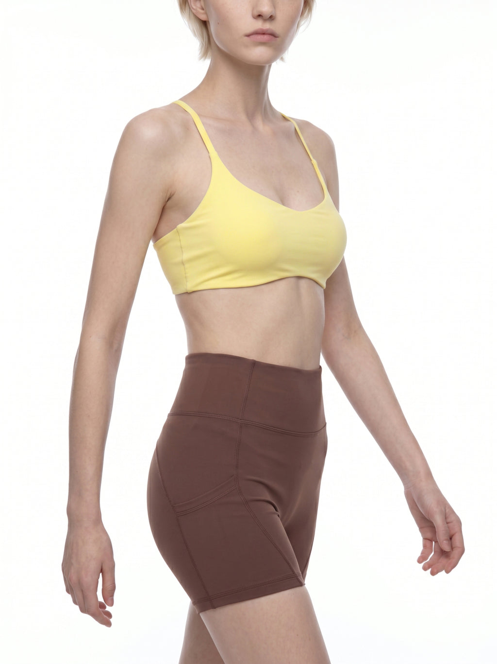 Strappy Criss Cross Yoga Sports Bra (Black)